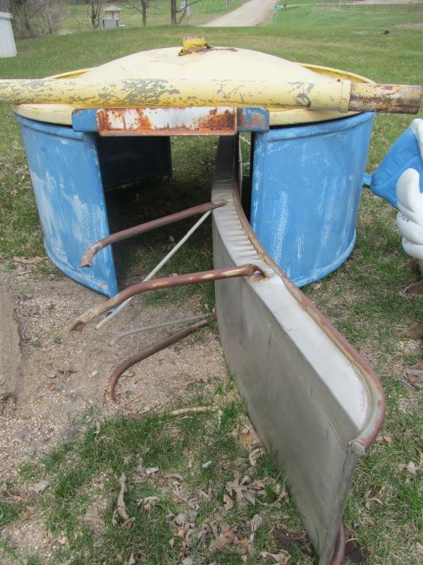 lot 230 image: Slide with Ladder - Vintage - Does ...