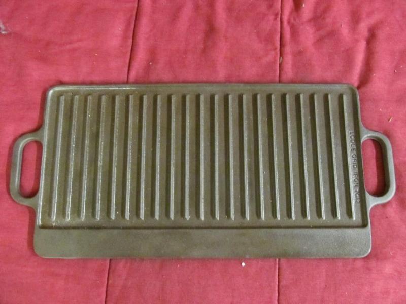 lot 66 image: Camp Griddle - Grill Looks New...