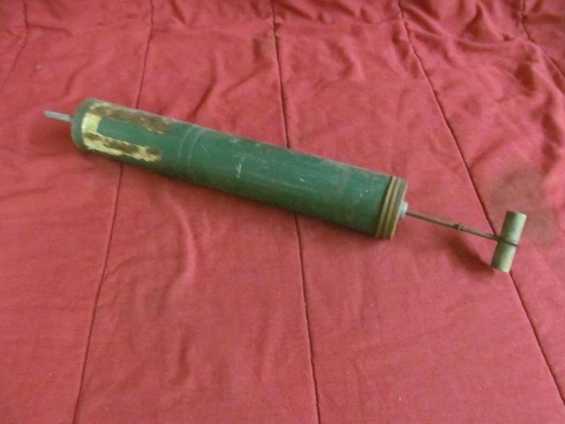lot 87 image: Vintage Hand Held Sprayer...