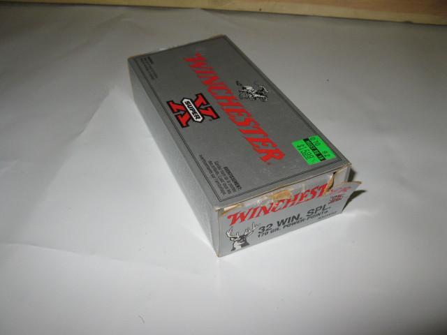 lot 7 image: .32 Winchester Super X rifle, 20 ro...