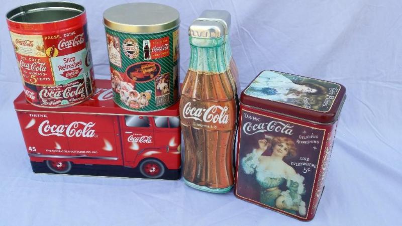 5 Coca-Cola Tins. Coolstuff...