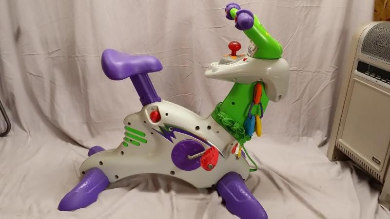 Fisher Smart Cycle. Comes with 3 di...