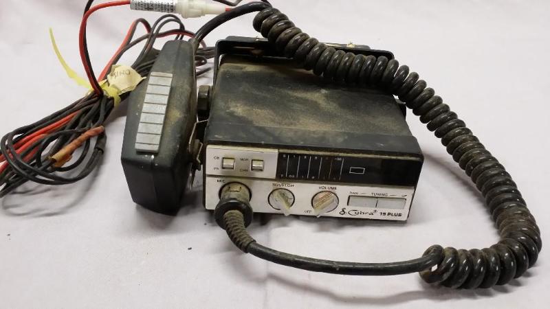 Cobra CB radio Model 19 plus. Cools...