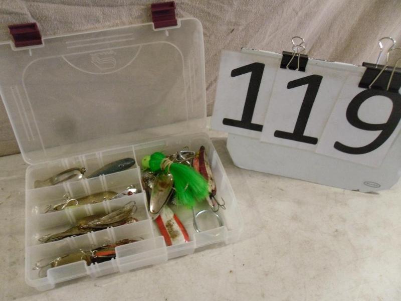 lot 119 image: Plastic Organizer Full of Assorted ...