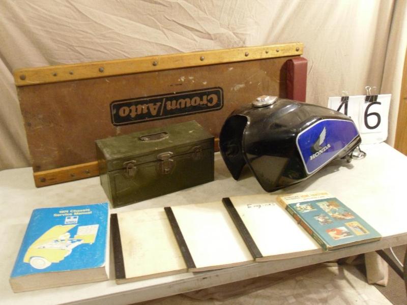 lot 46 image: Honda motorcycle gas tank with shut...