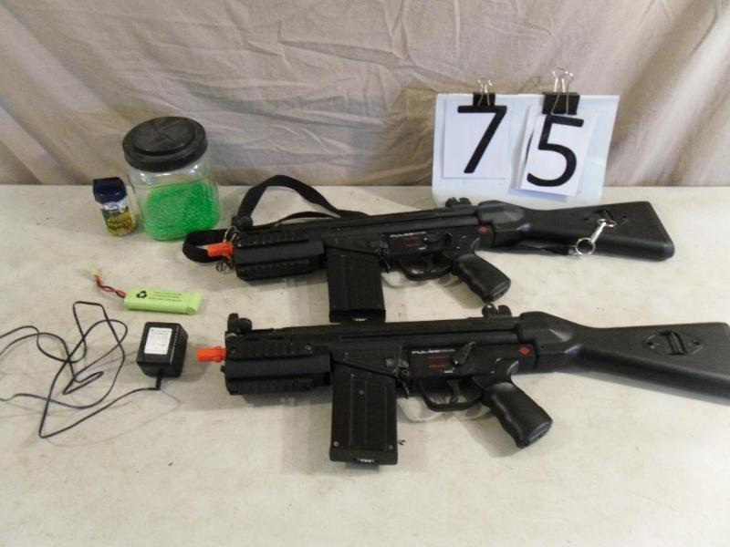 lot 75 image: 2 Crosman&nbspPulser72&nbspAirsof...