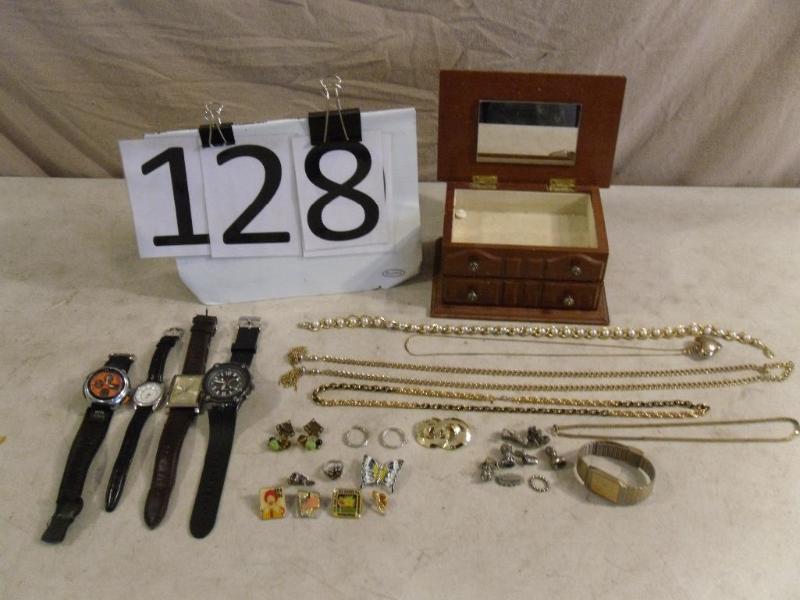 lot 128 image: Lot of Assorted Jewelry and Jewelry...