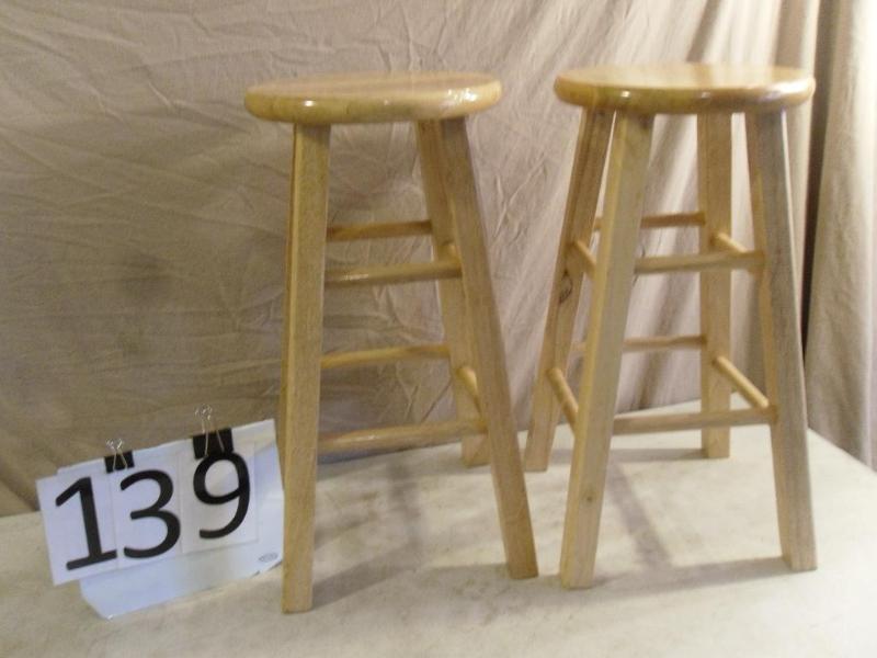lot 139 image: Set of 2 Matching Wood Stools. Meas...