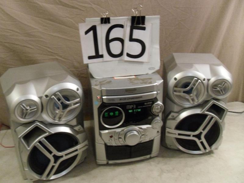 lot 165 image: Panasonic 5 Disc&nbspCD Player, Ra...