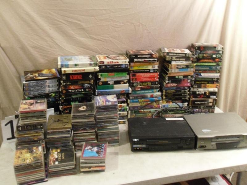 lot 171 image: Large Lot of VHS Tapes (Star Trek, ...
