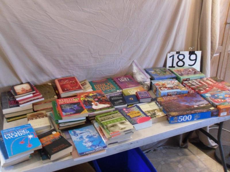 lot 189 image: 6 Assorted Puzzles and Lot of Mostl...
