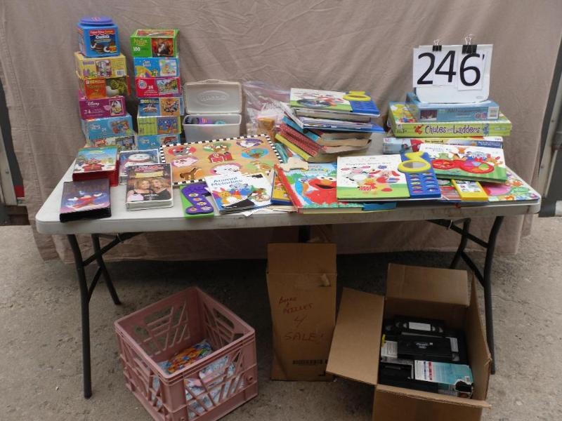 lot 246 image: Lot of Kids Puzzles, Books, Games, ...