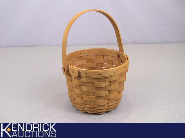 New Longaberger Wicker Gift Basket