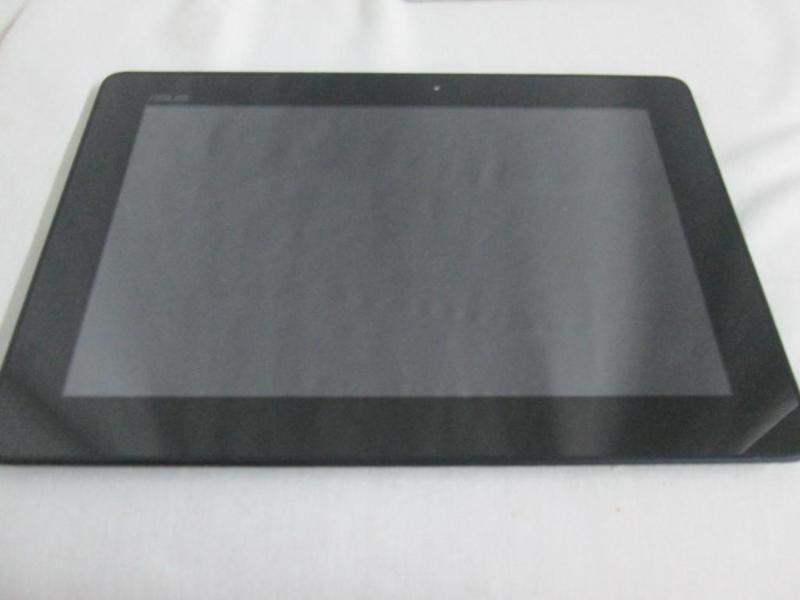 lot 12 image: ASUS MeMO Pad 16GB 10.1 Full HD Tablet