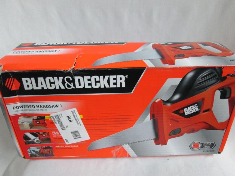 lot 17 image: Black & Decker Electric Handsaw