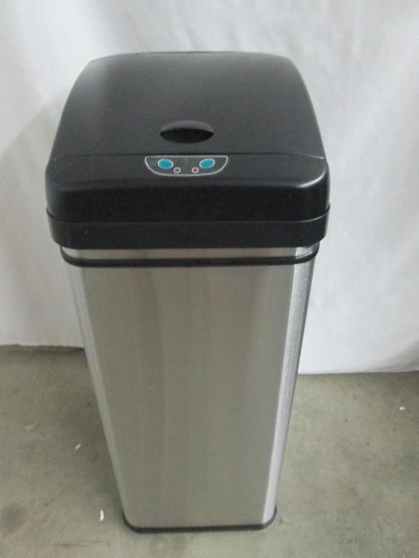 lot 29 image: iTouchless 13 Gallon Motion Sensor Trash Can