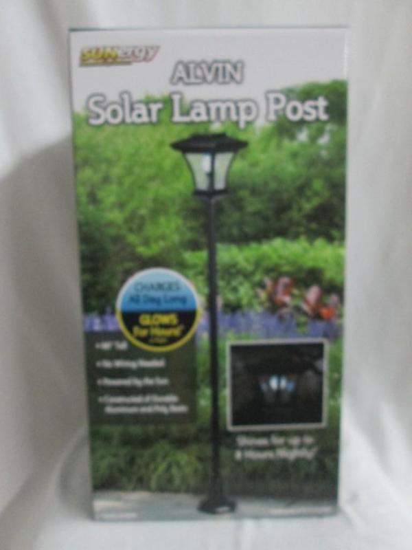 lot 31 image: Alvin Solar Lamppost