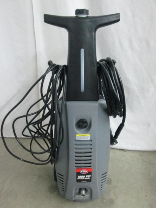 lot 5 image: 1800 PSI Electric Power Washer