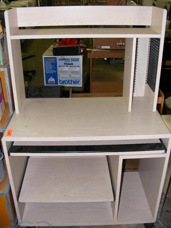 lot 544 image: Blonde Colored Computer Desk, 35.5...