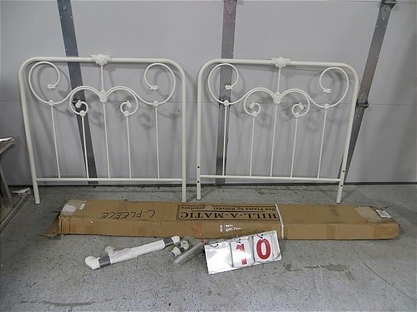 lot 10 image: Lindsey Twin Bed Headboard, footboa...