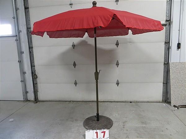 lot 17 image: FiberBuilt 7.5 ft. Wind Resistant G...