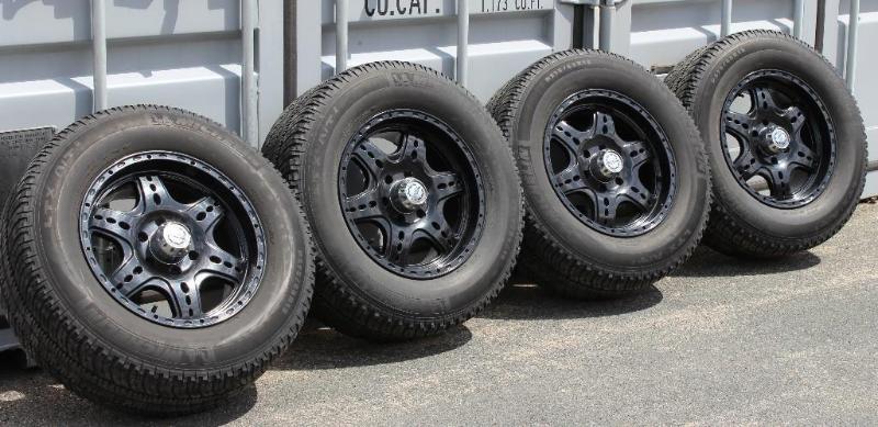 4 HOT WHEELS 18 Inch Aluminum Powd...