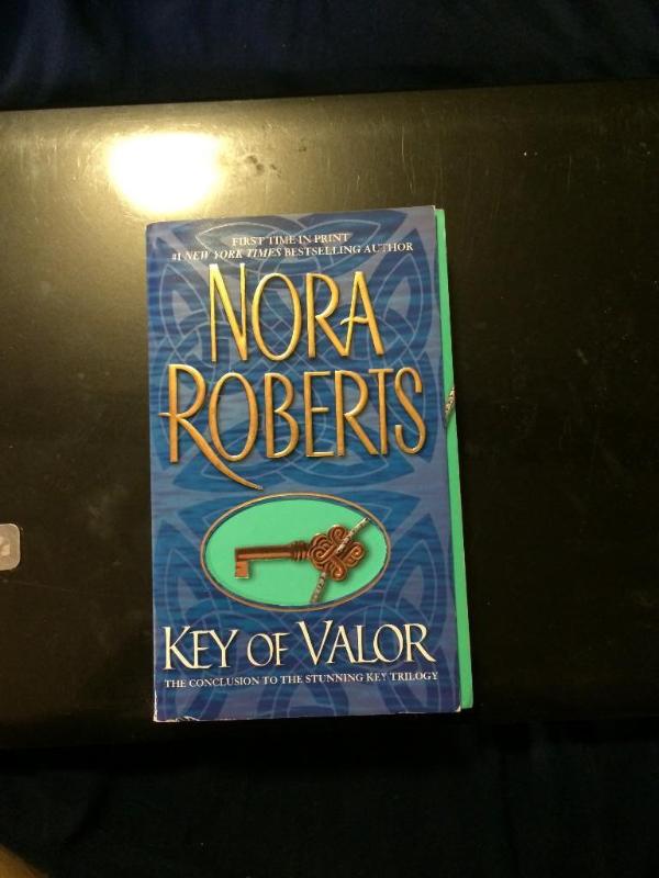 Nora Roberts Key of Valor...
