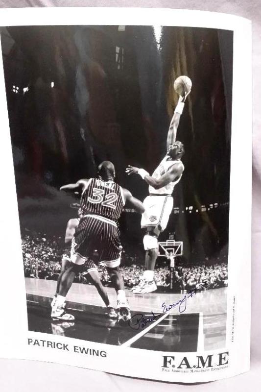lot 24 image: Patrick Ewing Autograph