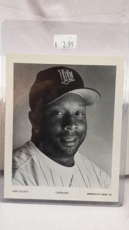 lot 80 image: Kirby Puckett Outfielder for the Mi...