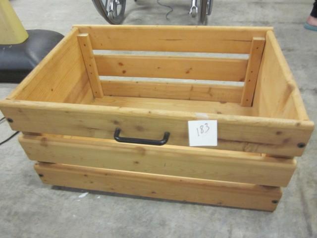 Crate style storage bin with handle...