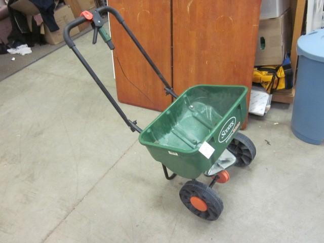 Scott Speedy Green 2000 seeder. &nb...