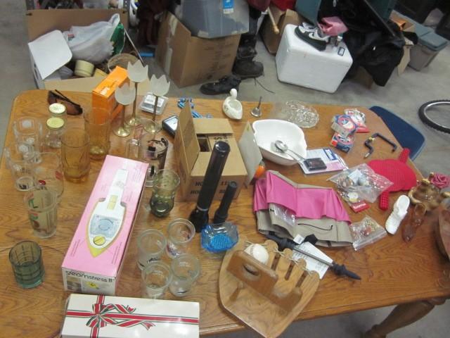 Flea Market lot of miscellaneous it...