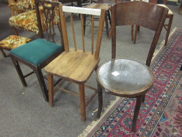 Lot of (3) wooden chairs....