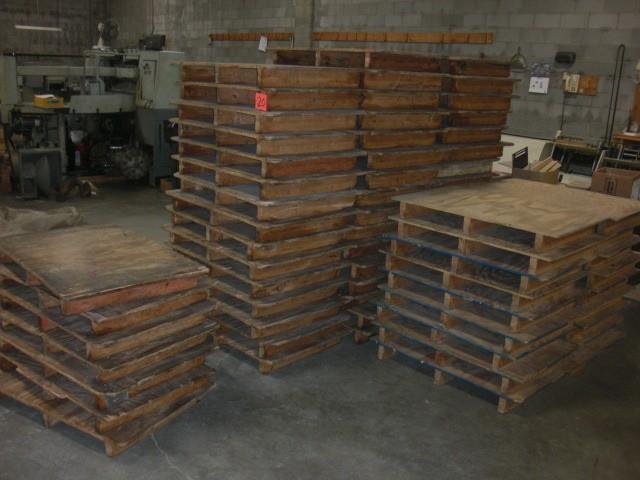 lot 20 image: Pallets