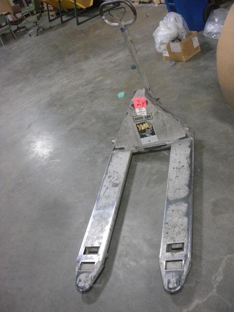 lot 24 image: Pallet Jack