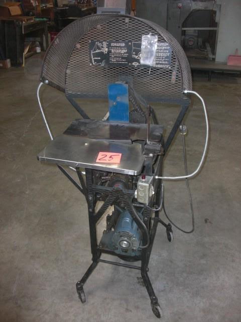 lot 25 image: Tying Machine