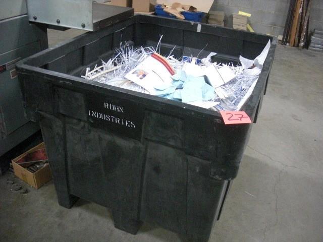 lot 27 image: Plastic Bin