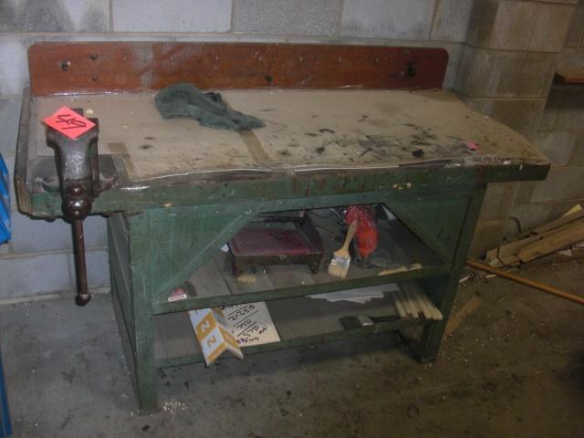 lot 49 image: Work Bench, Vise