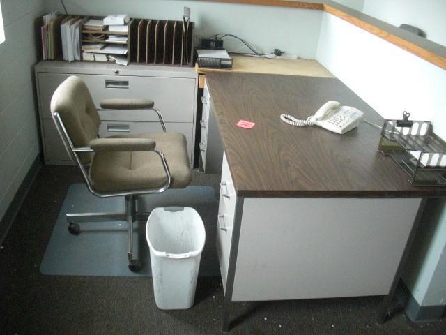 lot 76 image: Office Equipment