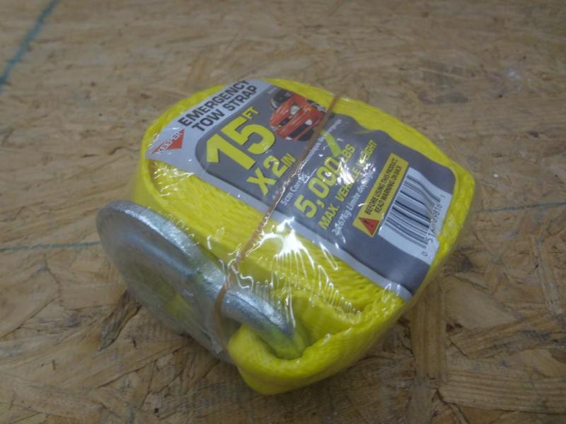 lot 109 image: New Keeper 15ft 5000# Tow Strap...