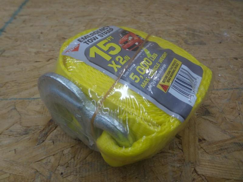 lot 115 image: New Keeper 15ft 5000# Tow Strap...