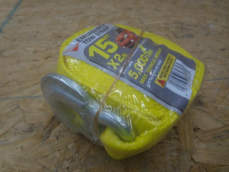 lot 116 image: New Keeper 15ft 5000# Tow Strap...
