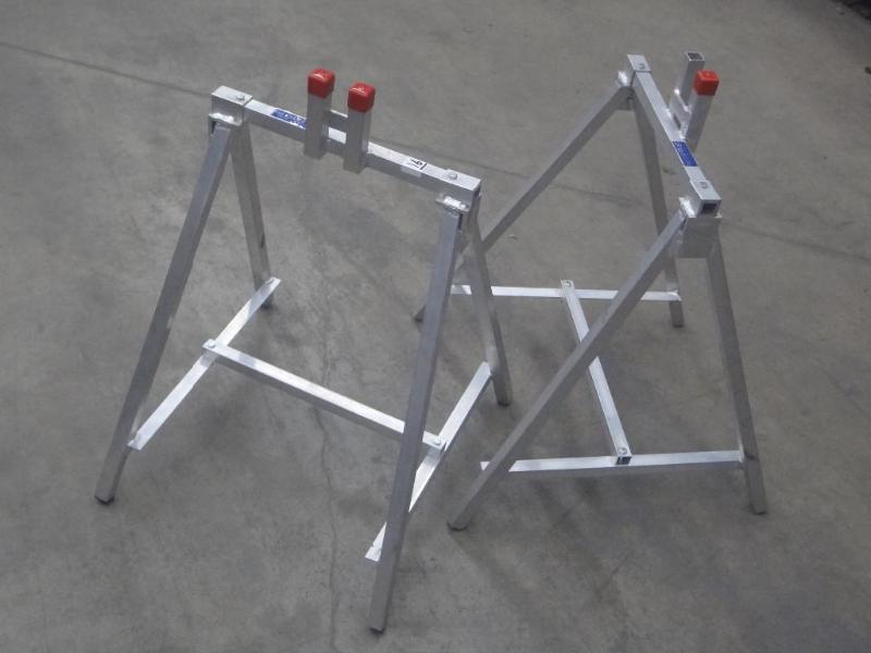 lot 16 image: (2) New Five Star Aluminum Stands...