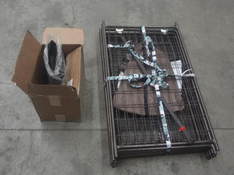 lot 19 image: New Aztek Gold Dog Kennel System, M...