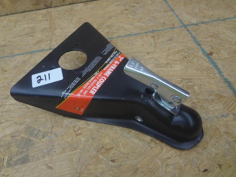lot 211 image: New 2" 5000# A-Frame Coupler...