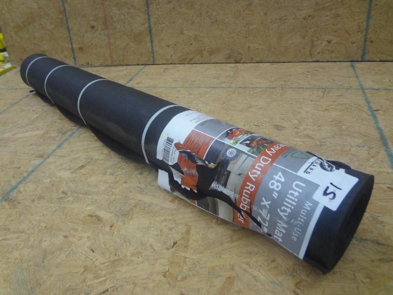 lot 51 image: New 48&quotx72" Utility Mat...