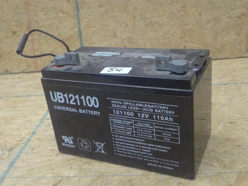 lot 54 image: New Universal UB121100 12Volt 33Amp...