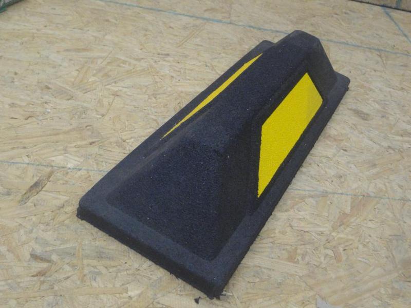 lot 63 image: New Technoflex Security Park Tire C...