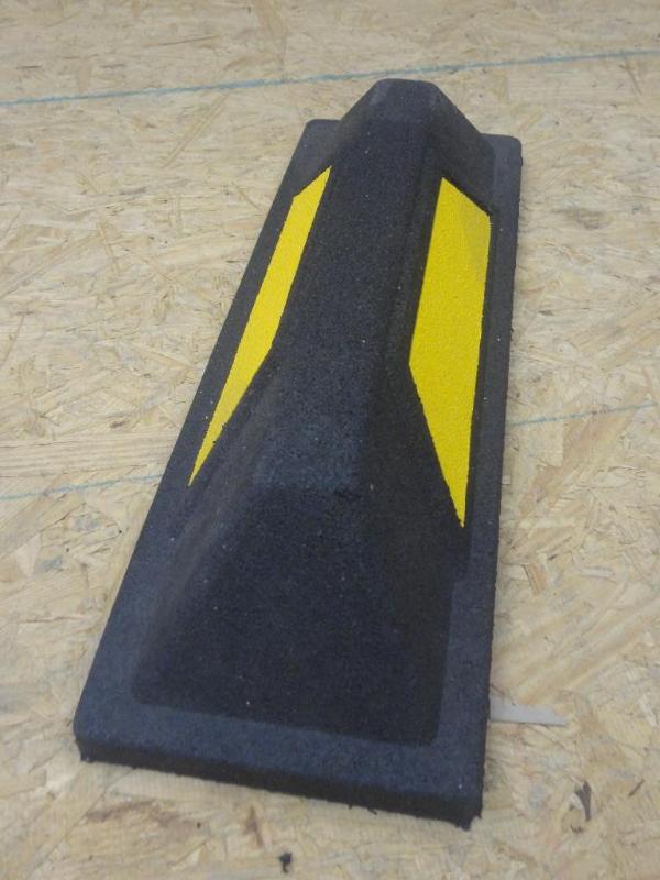 lot 70 image: New Technoflex Security Park Tire C...