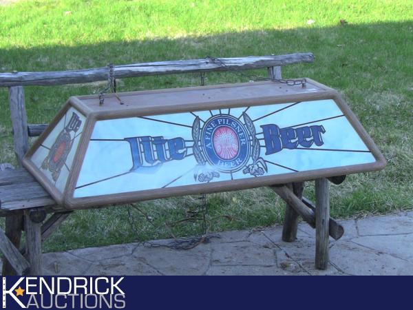 lot 10 image: Miller Lite Pool Lamp